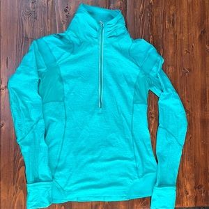 Lululemon Run Briskly 1/2 zip